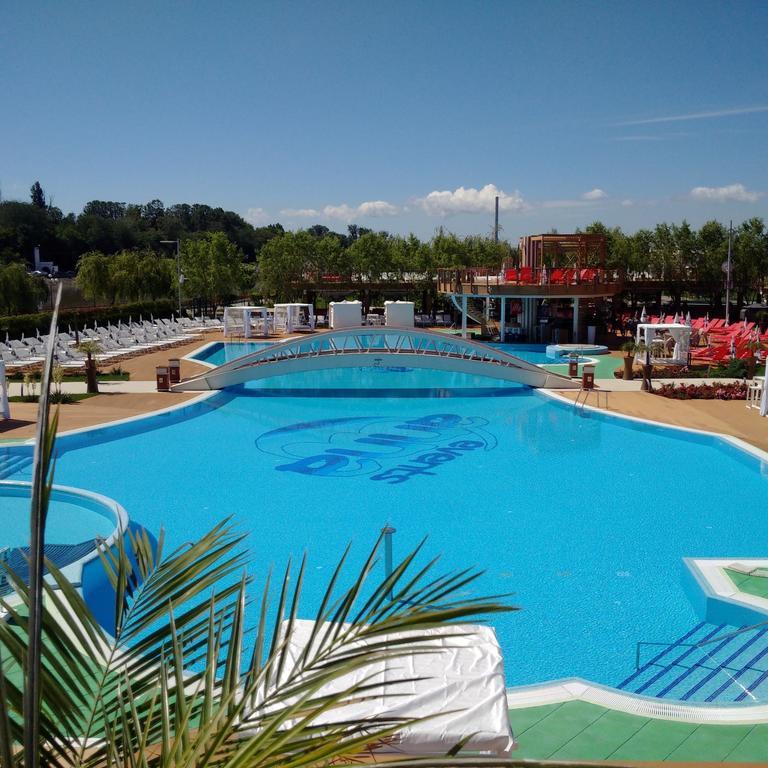 Hotel Anna Targu Jiu Exterior photo