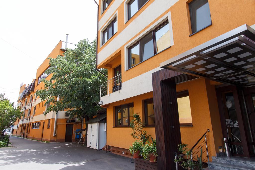 Hotel Anna Targu Jiu Exterior photo